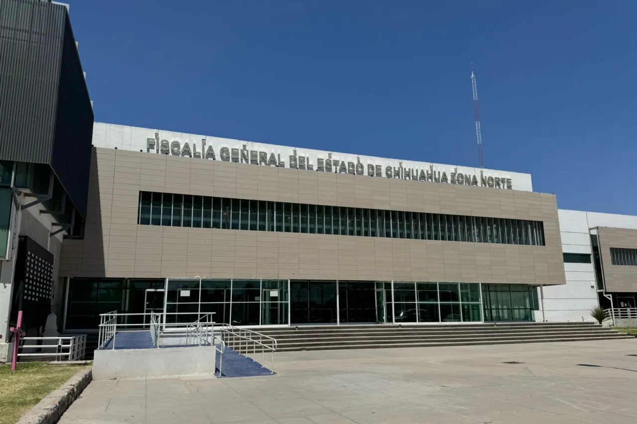 Protestan abogados en Fiscalía por asesinato de colega ocurrido el domingo