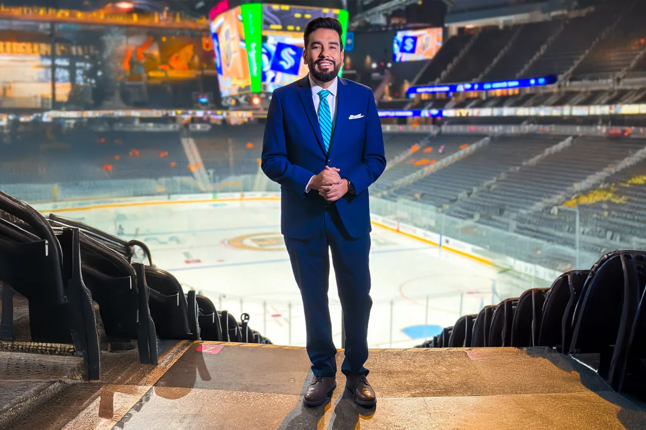 Periodista juarense Antonio Favela es nominado a 3 premios Emmy
