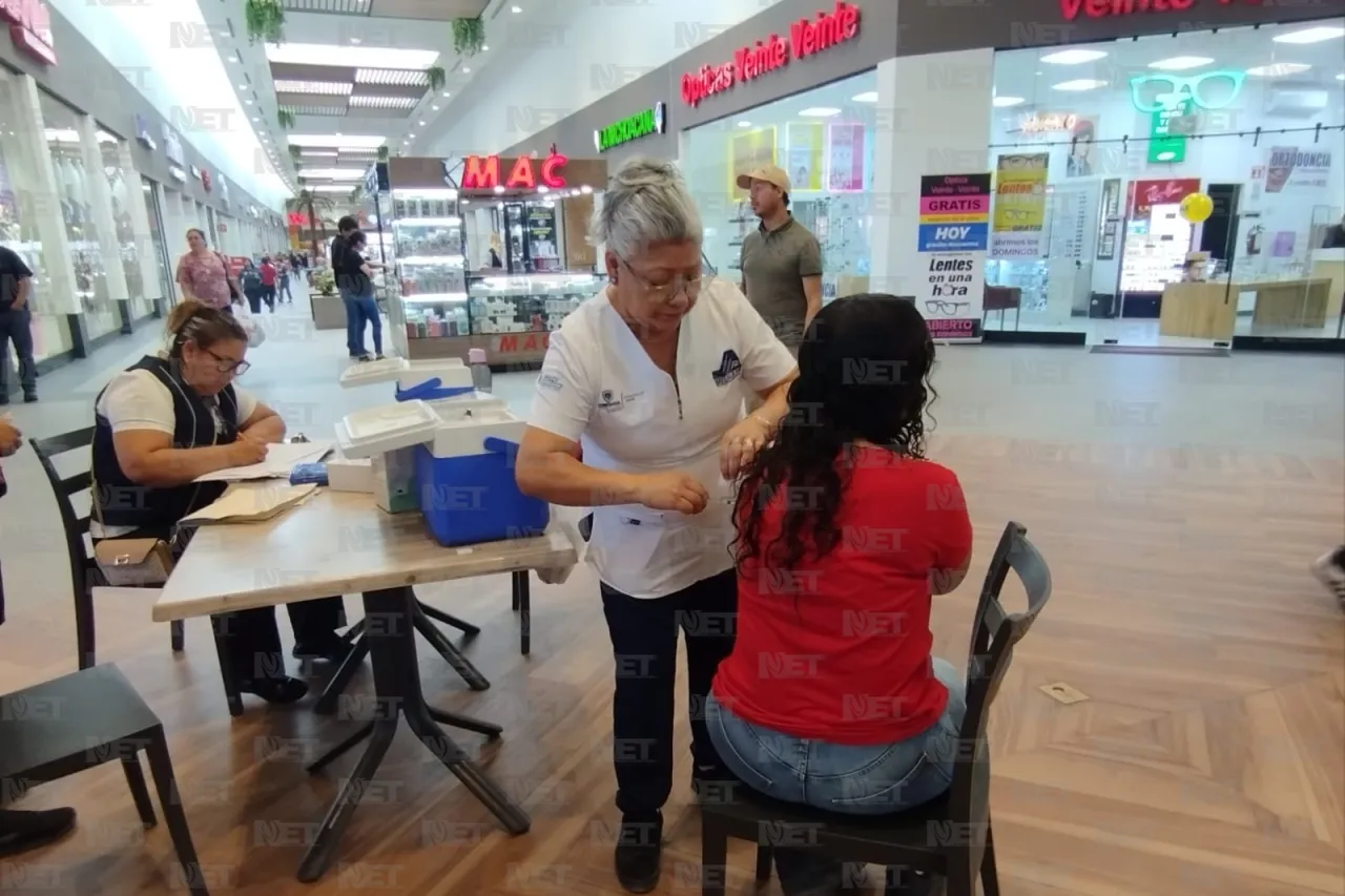 Llevarán módulos de vacunación a plazas comerciales y supermercados
