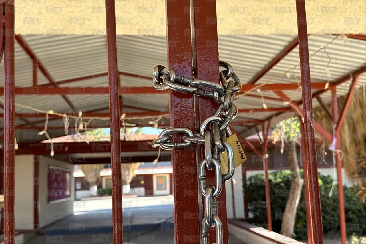 Cierran primaria por protesta: acusan ataques de perros y desvío de recursos