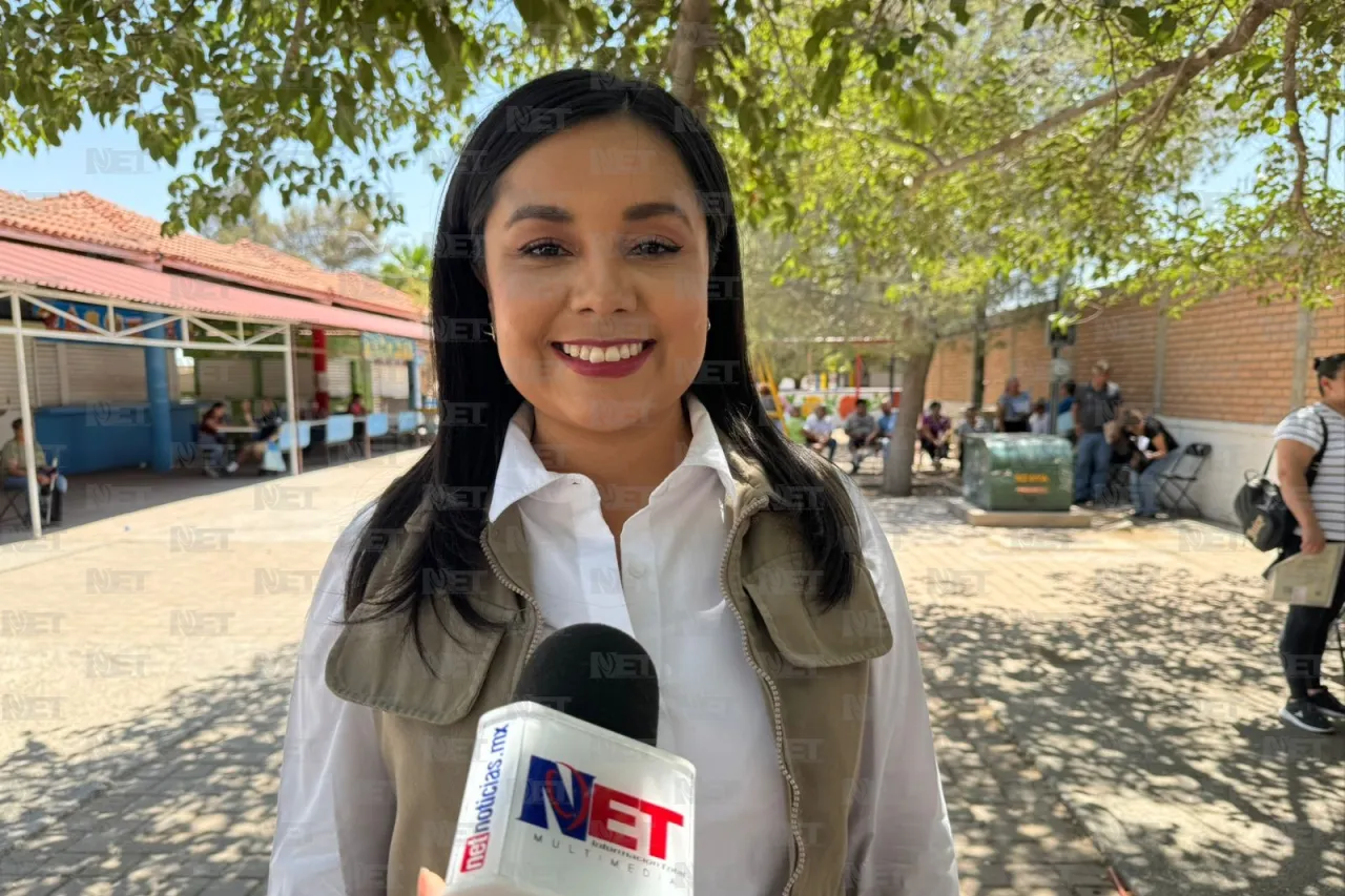 Reciben 165 escuelas tarjetas del programa LEEN