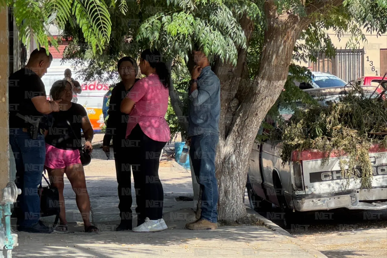 Intenta salvar a su esposo y termina muerto por golpe en la cabeza