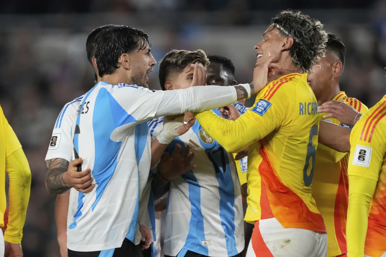 Argentina rescata empate ante Colombia por eliminatorias