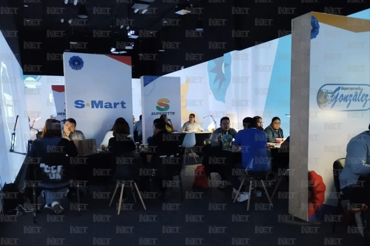Logran más de 100 empresas encuentro de negocios con comercios de la frontera