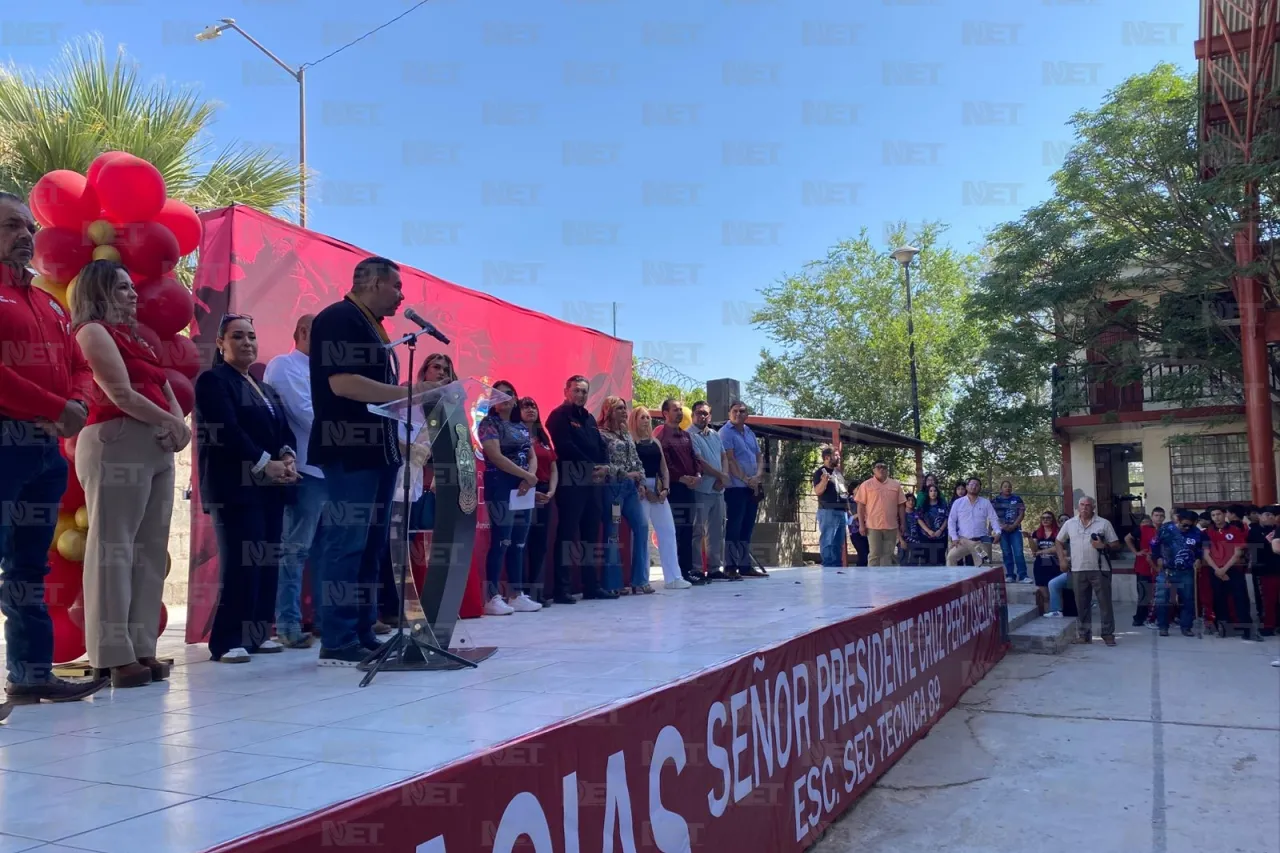 Secundaria Técnica 89 recibe mejoras y terreno para ampliación