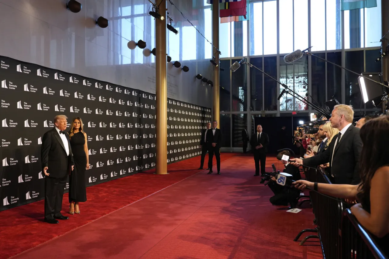 Abuchean a Trump en el Centro Kennedy en estreno de 'Los Miserables'