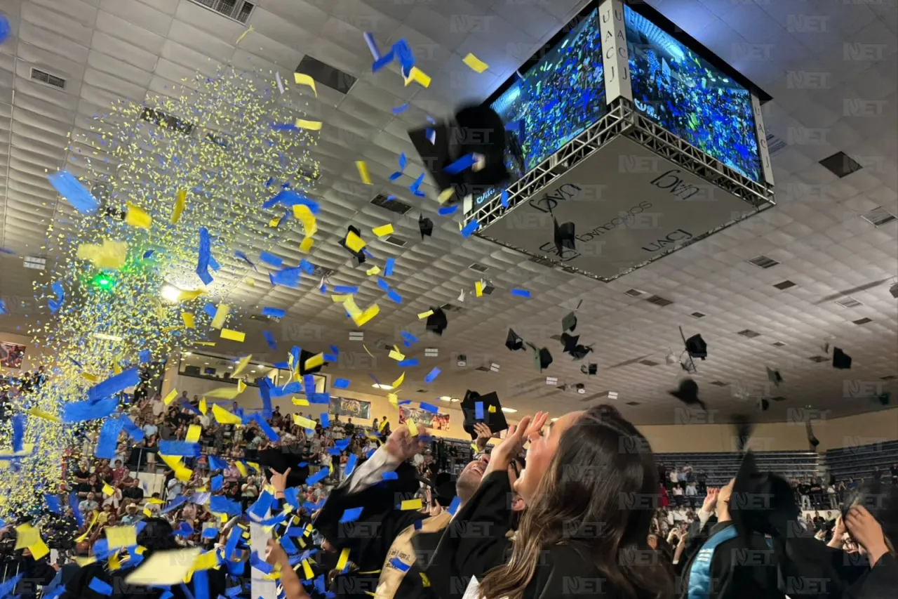 Se gradúan 195 alumnos de Ciencias Biomédicas  de la UACJ