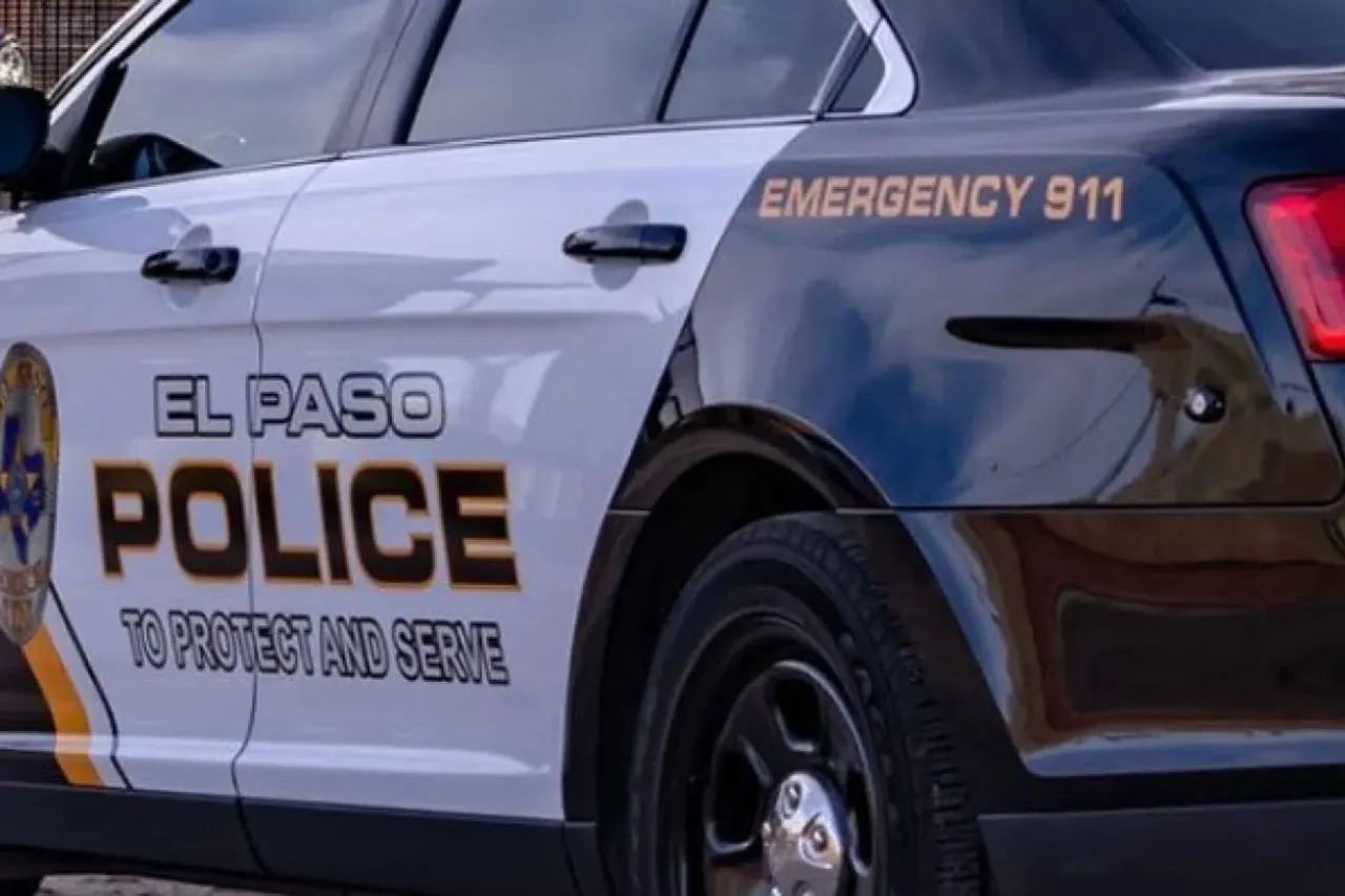 El Paso: Muere hombre tras lanzarse de camioneta al discutir con conductora