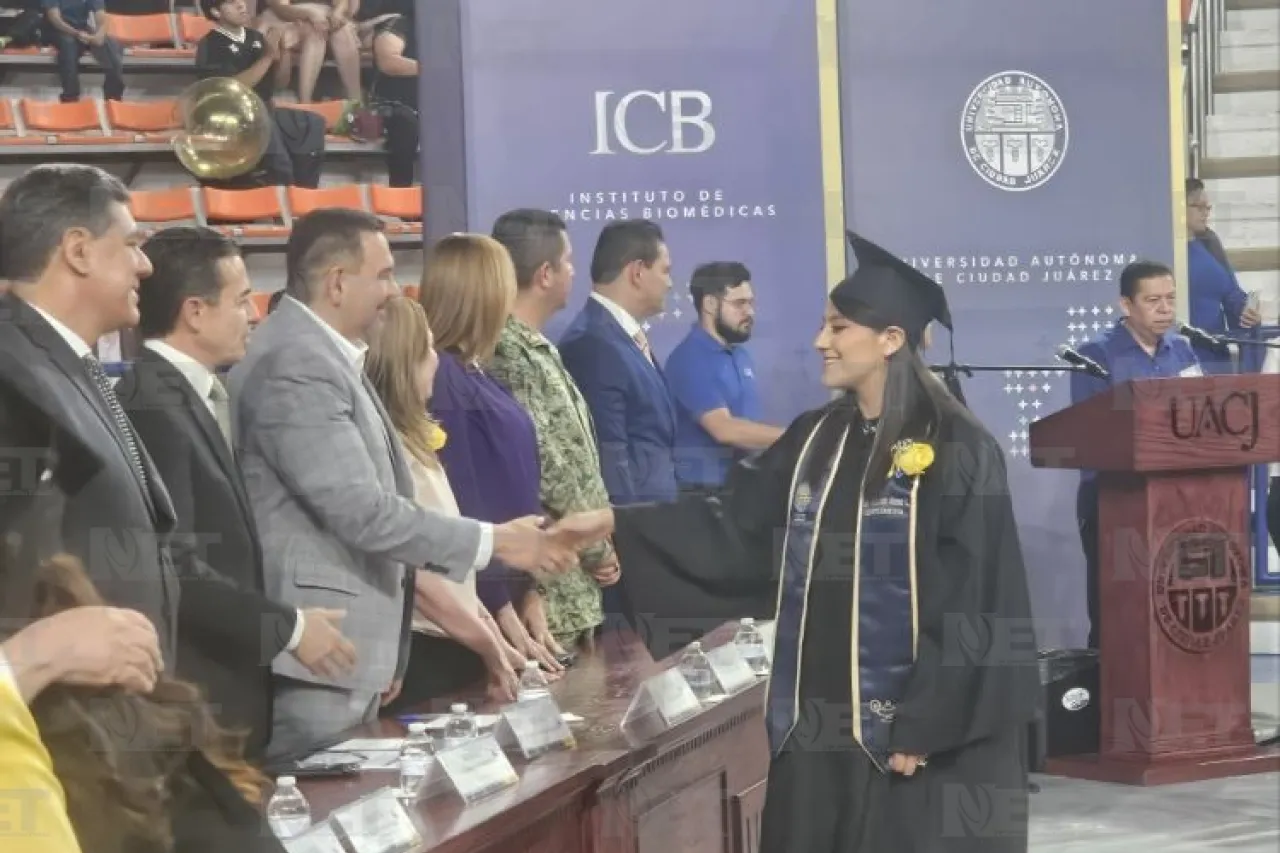 Se gradúan 195 alumnos de Ciencias Biomédicas  de la UACJ