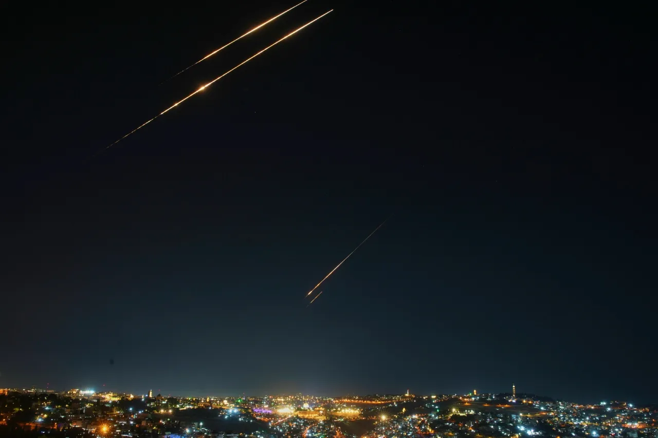 EU está ayudando a interceptar misiles que Irán lanzó en represalia hacia Israel