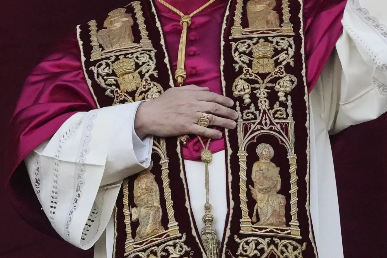 Elecciones de moda del Papa causan revuelo y muchos se preguntan qué significan