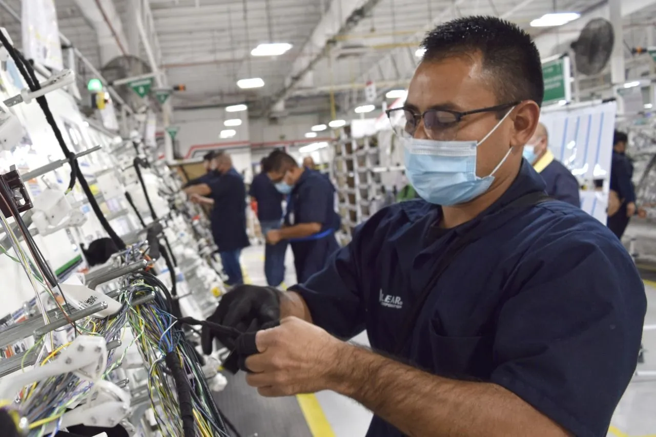 ¿Se van o no tres empresas maquiladoras de Juárez? Esto se sabe
