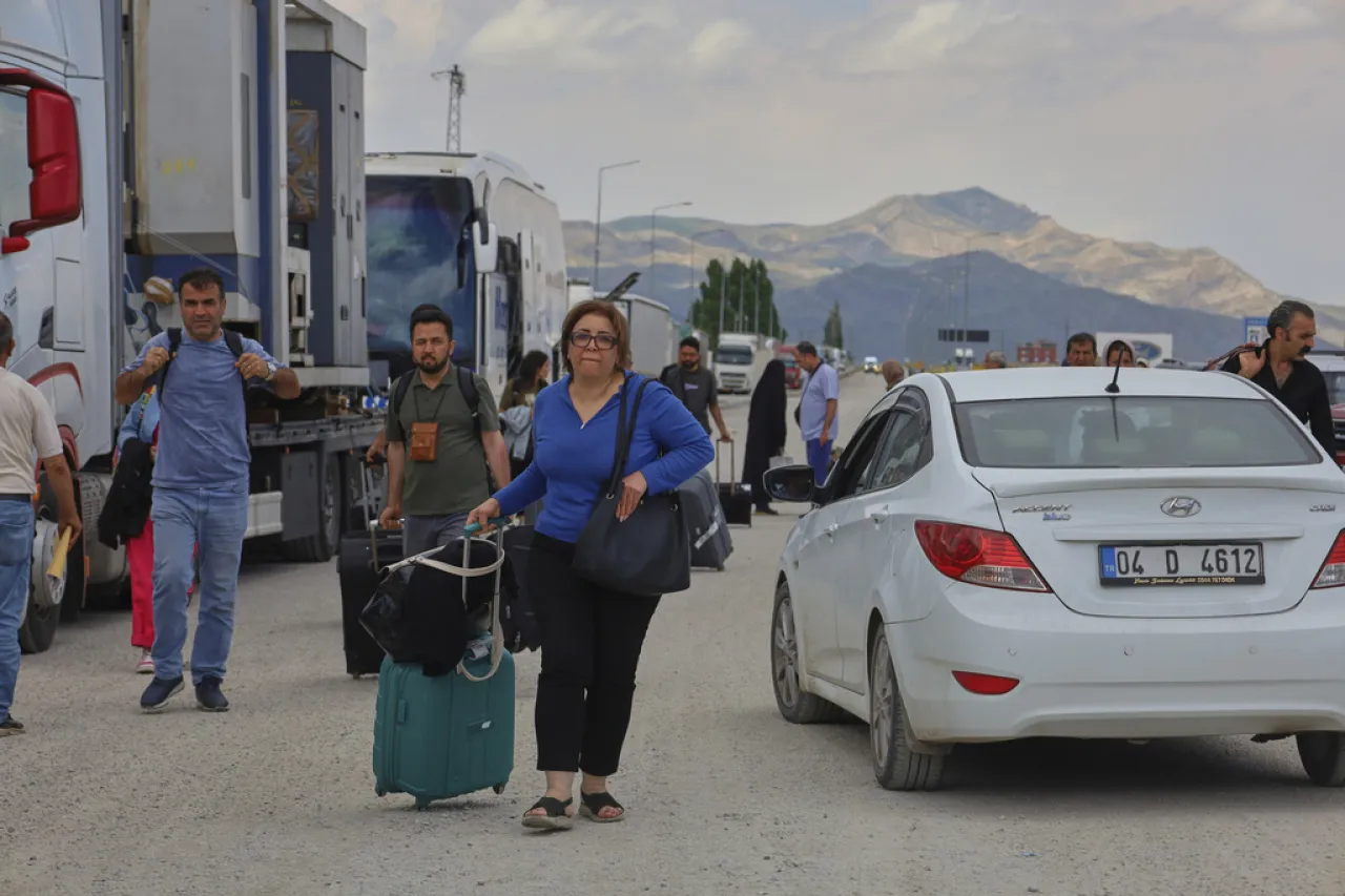 Iraníes se refugian en Turquía tras intensificarse conflicto con Israel