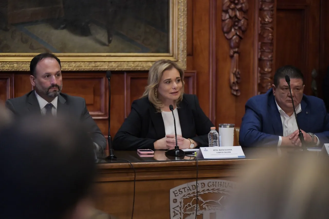 Recibe Maru a magistrados electos en Palacio de Gobierno