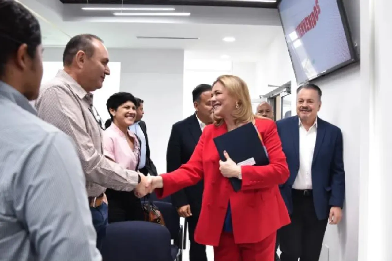 Impulsa Maru Campos obras de impacto social en Ciudad Juárez