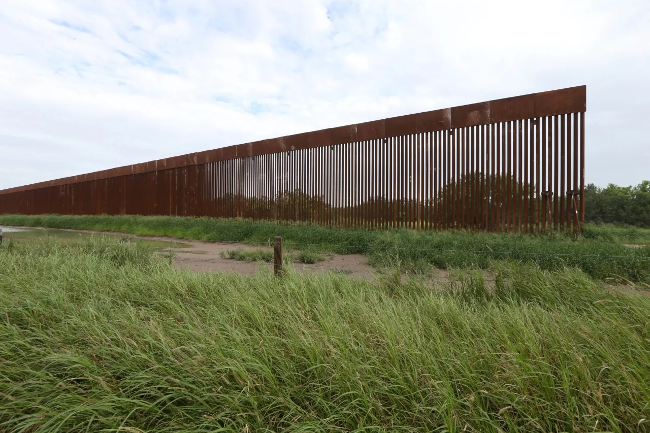 Texas deja de proporcionar nuevo financiamiento para construcción de muro