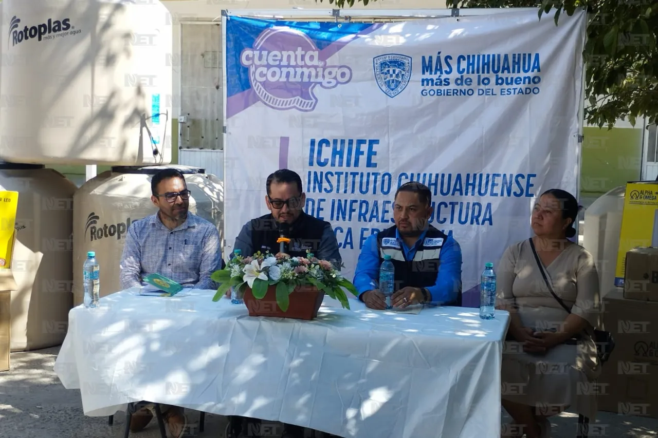 Entrega Ichife materiales a 9 primarias de Juárez