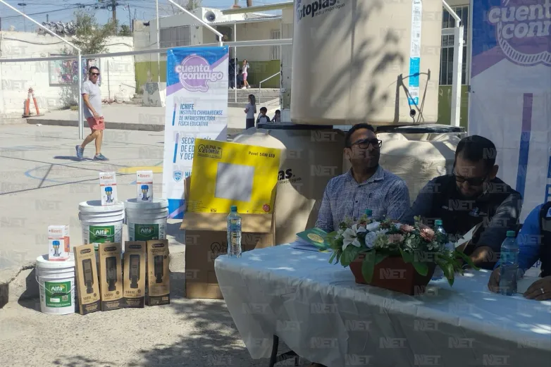 Entrega Ichife materiales a 9 primarias de Juárez 