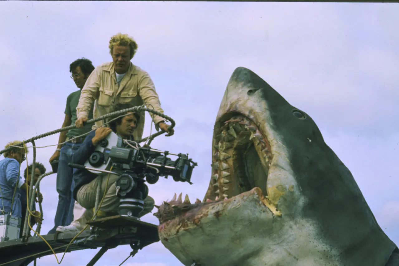 A 50 años de que Jaws 'mordiera el cine', Hollywood sigue aprendiendo de ella