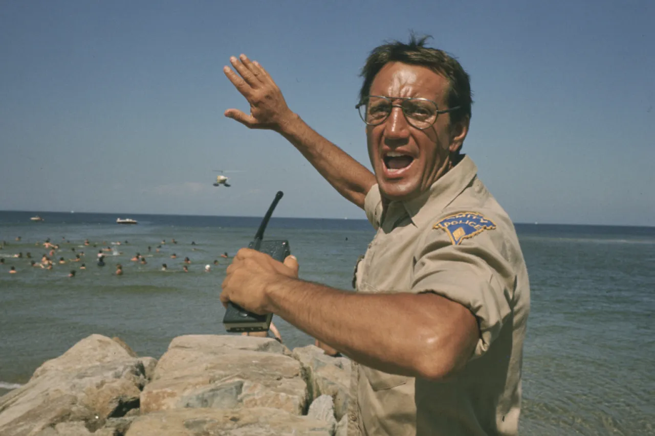 A 50 años de que Jaws 'mordiera el cine', Hollywood sigue aprendiendo de ella