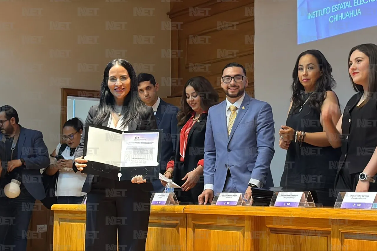 Entregan constancias de mayoría a juzgadores electos