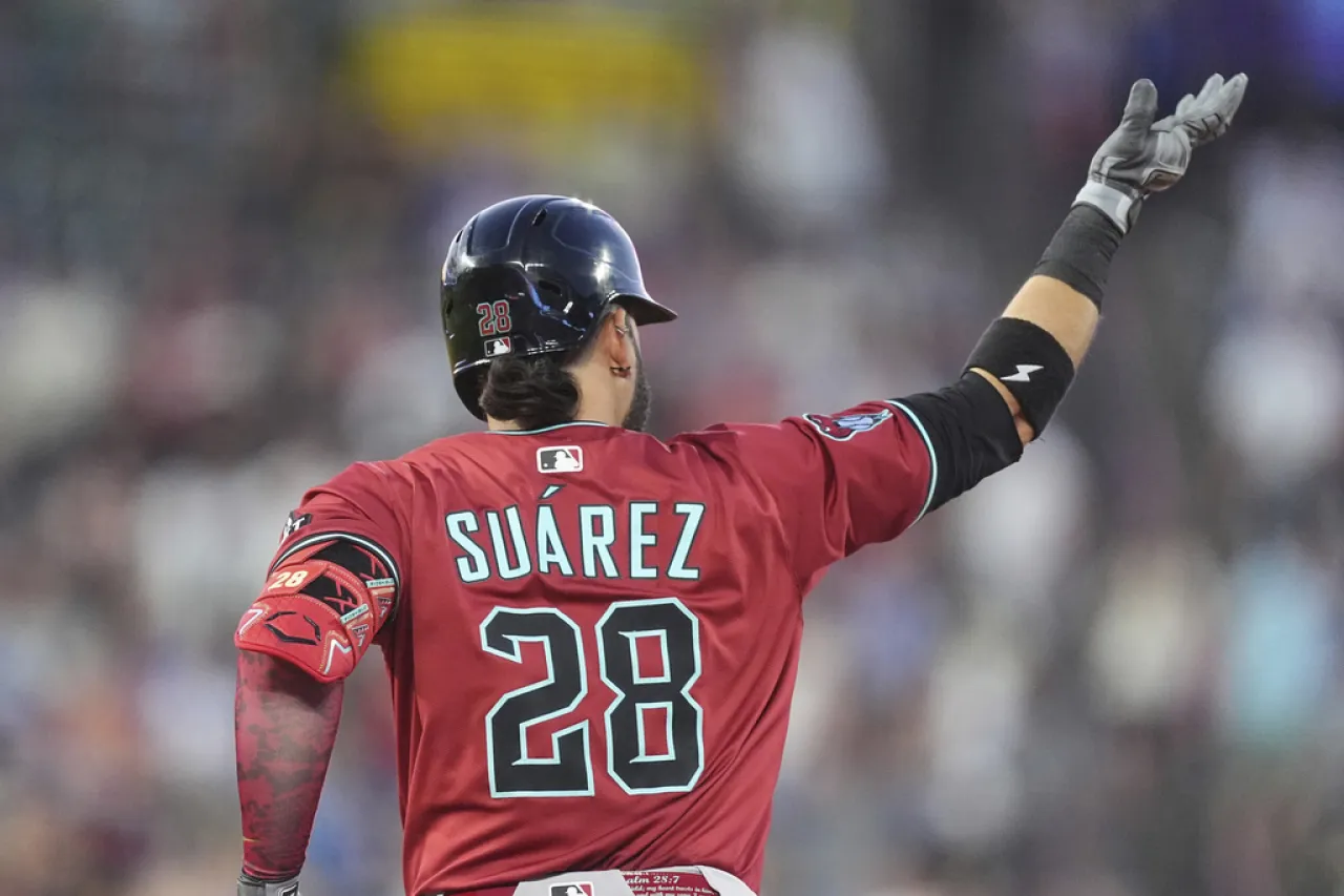Se imponen Diamonbacks a Rockies