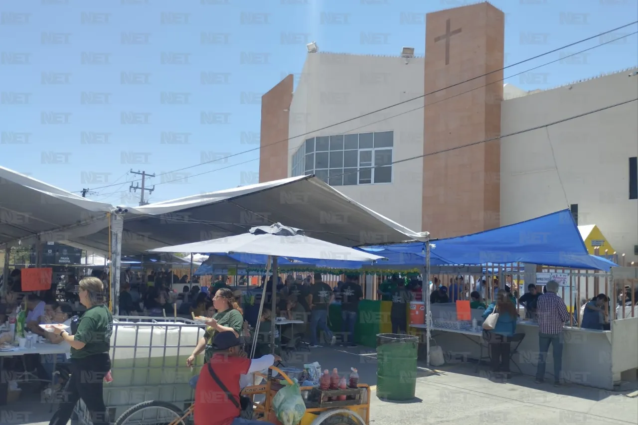 Se manifiestan vendedores ambulantes en parroquia San Judas Tadeo