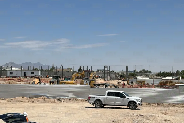 Muere trabajador tras derrumbe en construcción en bulevar Zaragoza