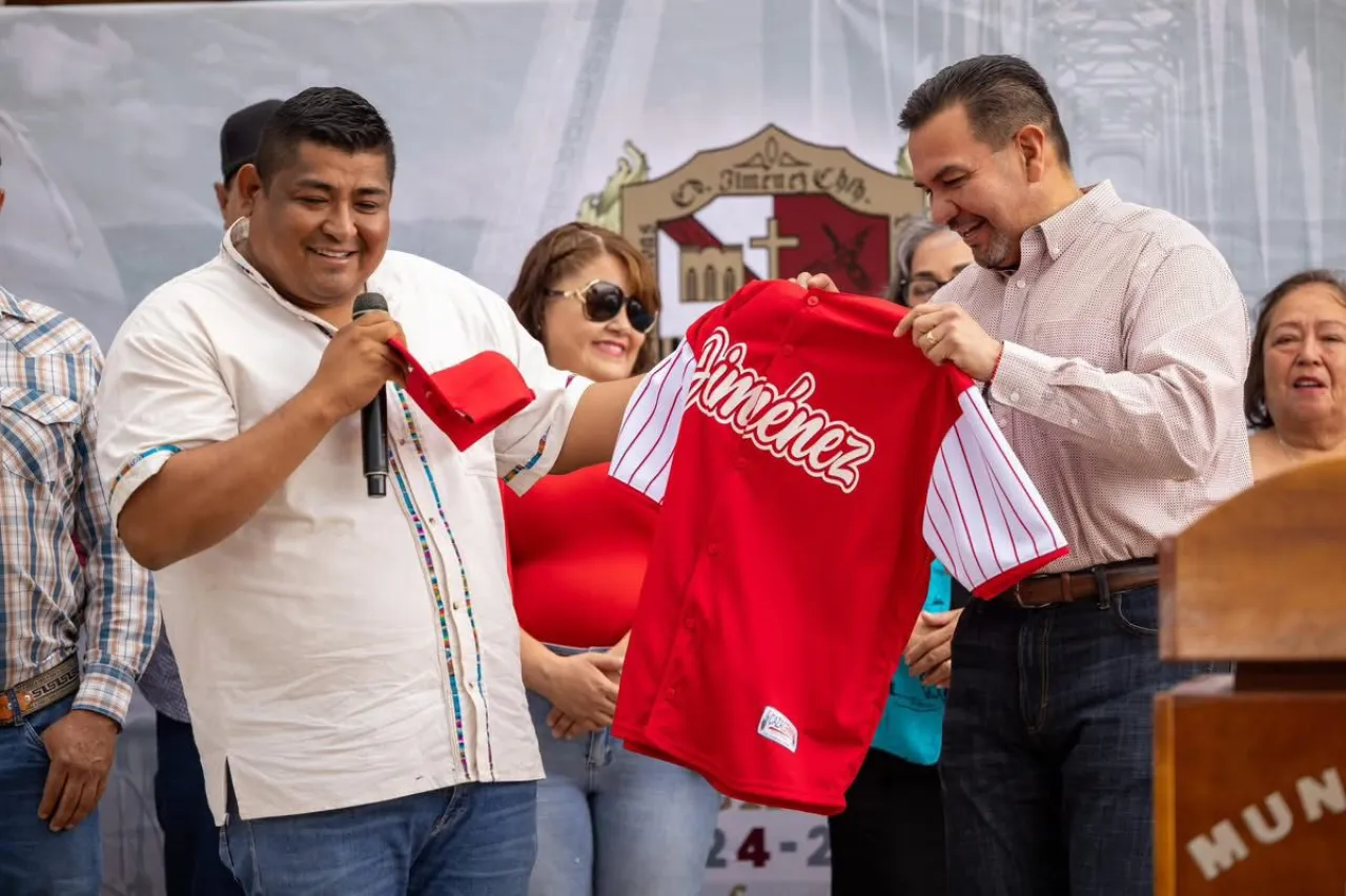 Visita Cruz Pérez Cuéllar municipio de Jiménez en gira de trabajo