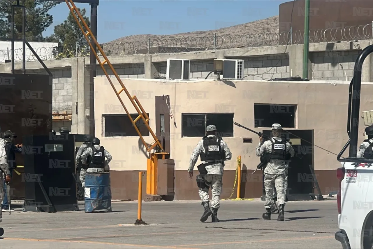 Continúa operativo al interior del Cereso 3; familiares esperan información