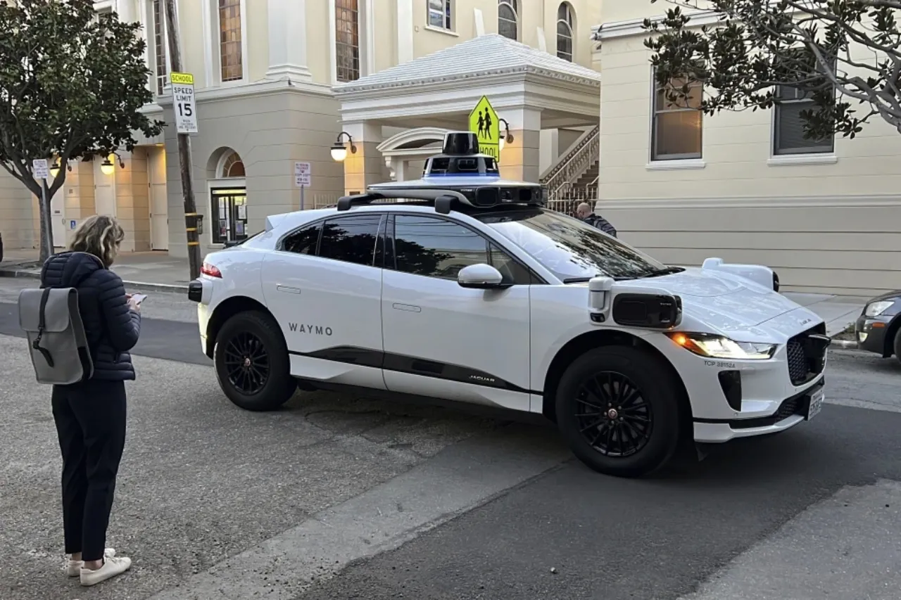 Robotaxis de Waymo comienzan a transportar pasajeros en Atlanta