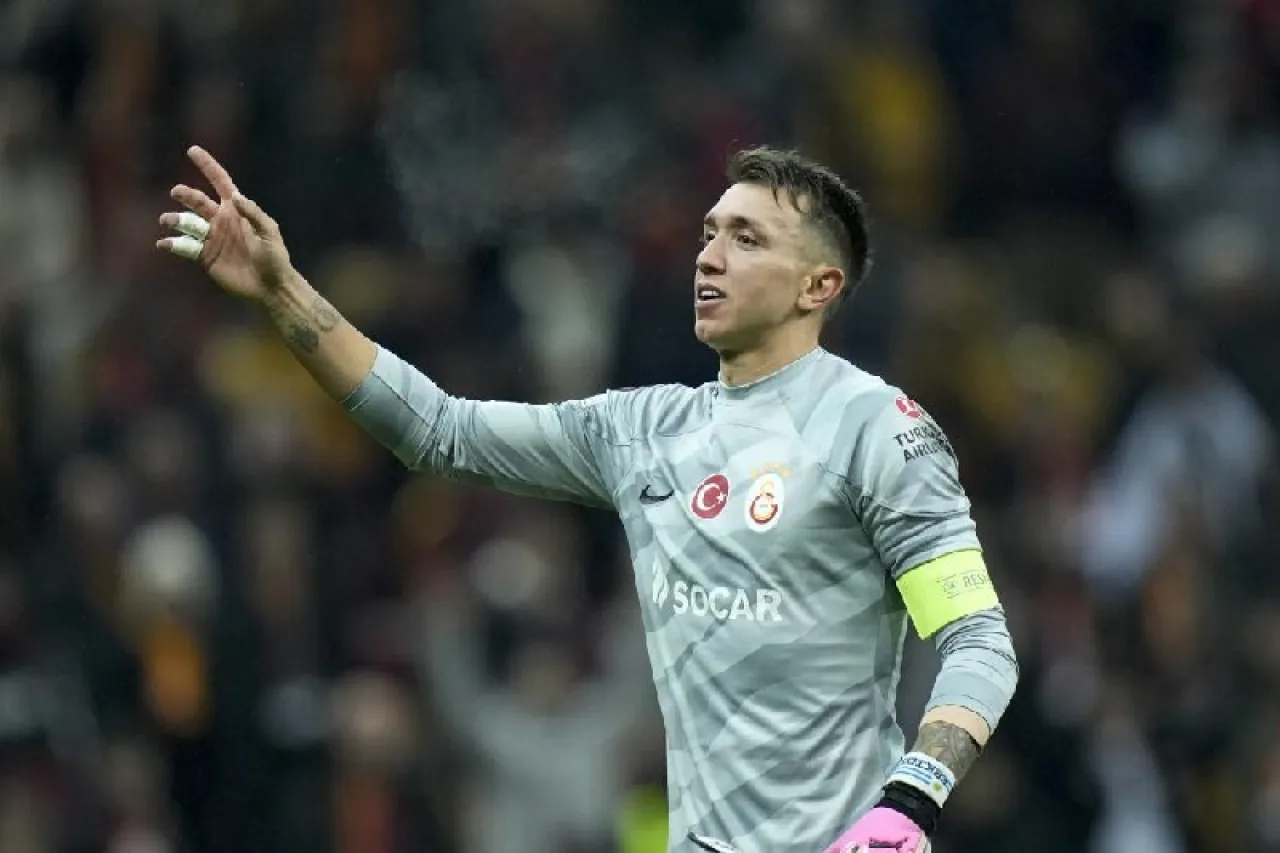 Fernando Muslera deja Turquía para firmar con Estudiantes de la Plata