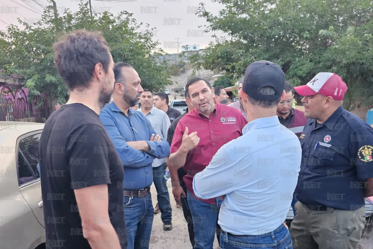 Visita Pérez Cuéllar a juarenses afectados por inundación