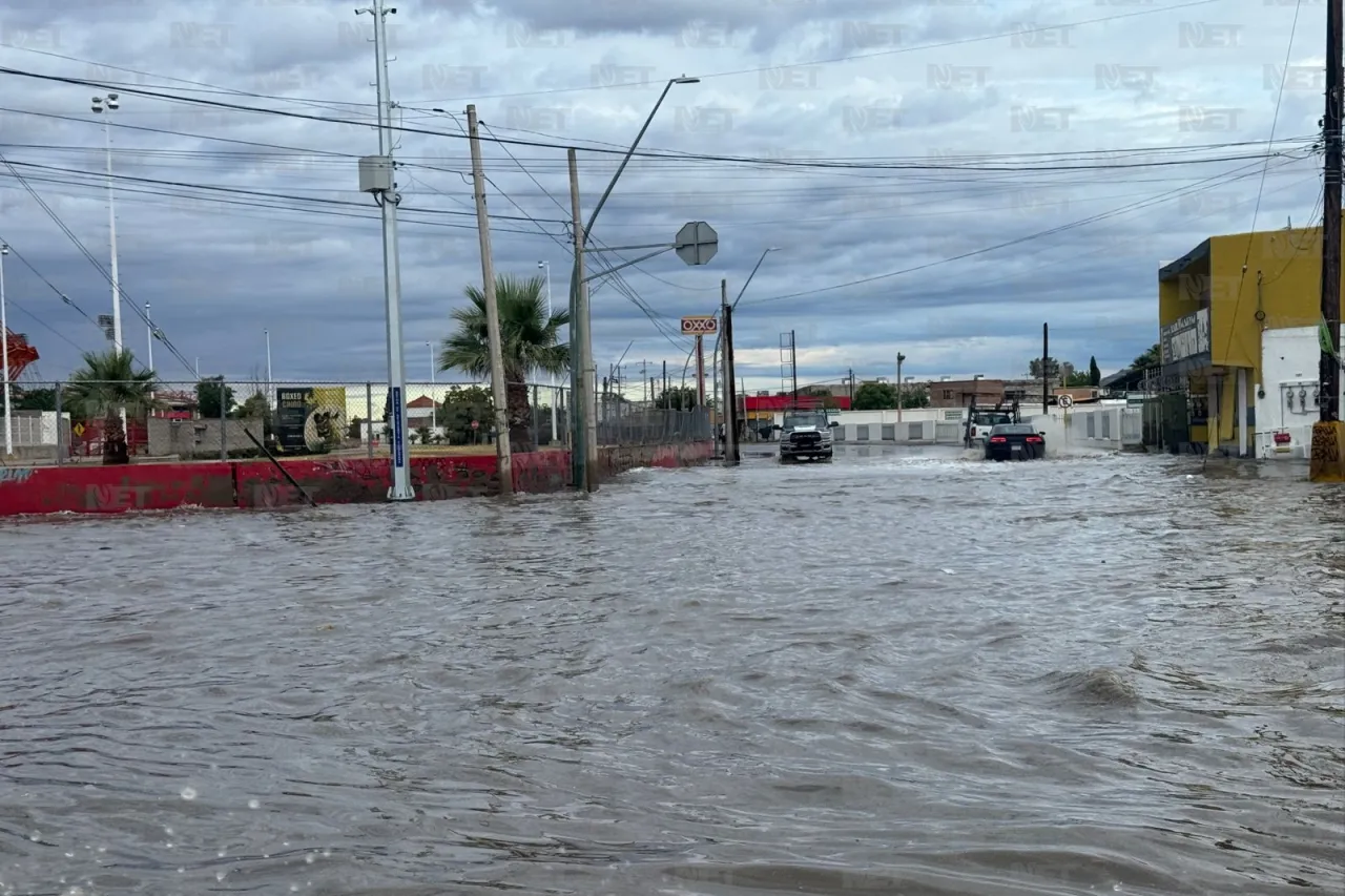 Lluvias causan cierres viales y choques en distintos puntos de la ciudad