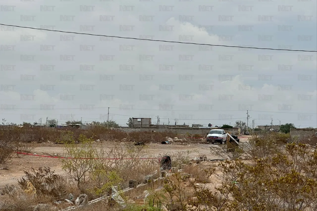 Juárez: Encuentran a hombre sin vida en un lote baldío