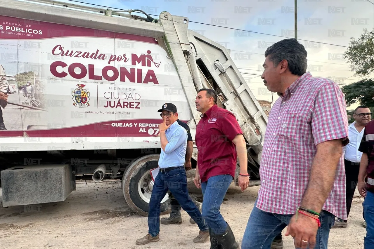 Visita Pérez Cuéllar a juarenses afectados por inundación
