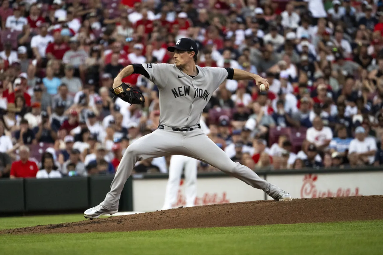 Domínguez y Grisham llevan a Yankees a triunfo contra Rojos