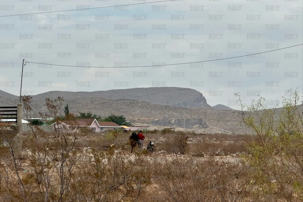 Juárez: Encuentran a hombre sin vida en un lote baldío