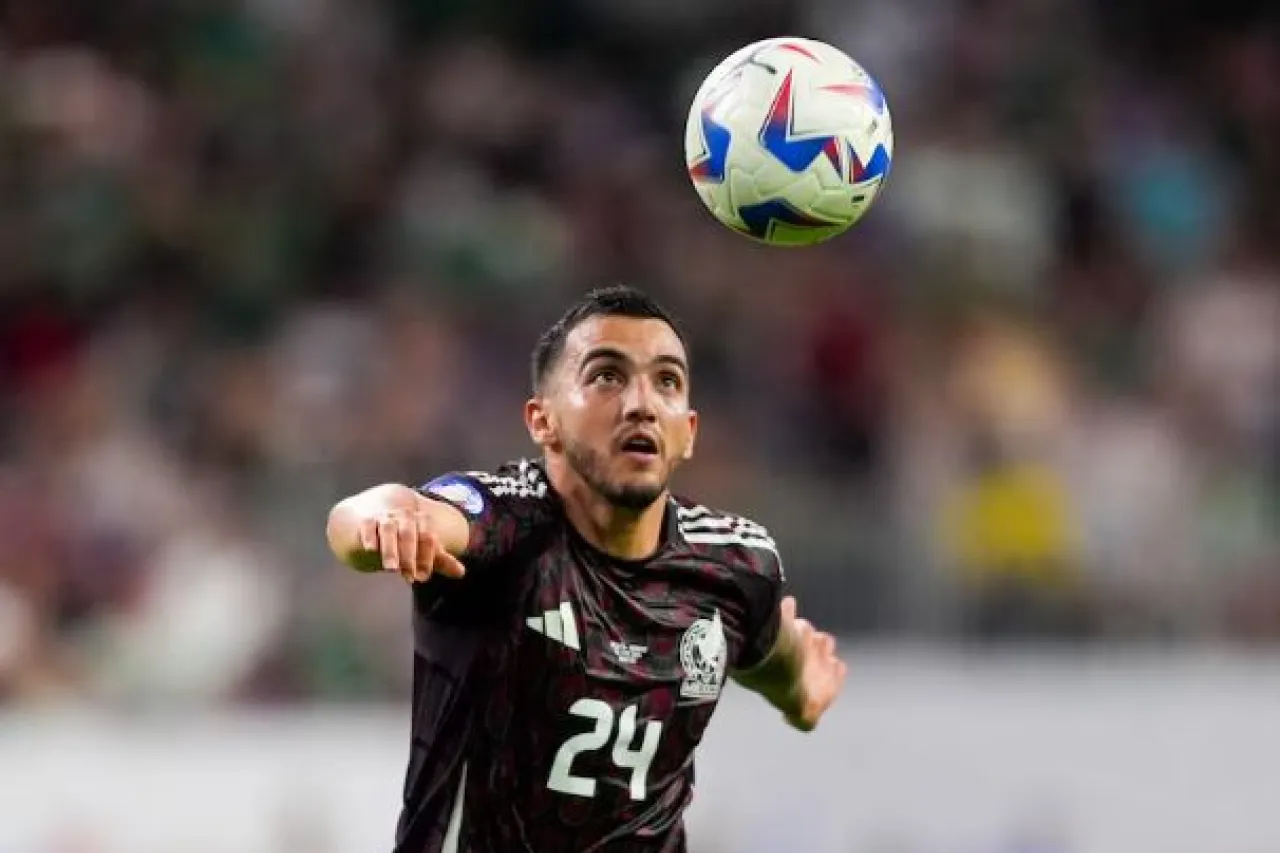 Se rompe Luis Chávez el ligamento cruzado de la rodilla derecha