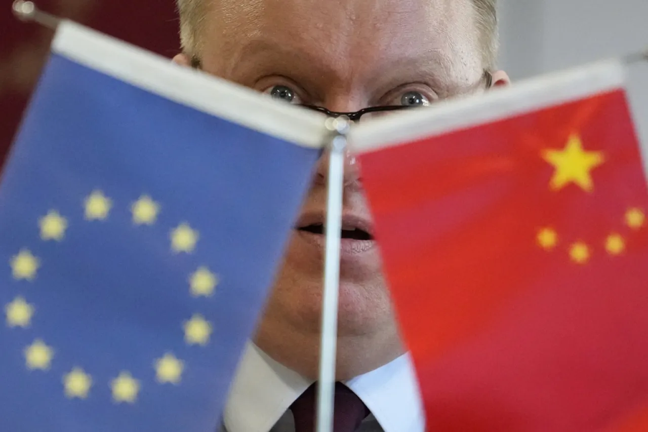 Europa sopesa alianza con China
