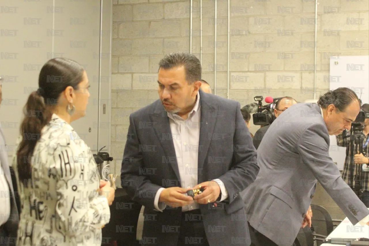 Presentan a alcalde inversiones por más de 8 mil millones para Juárez