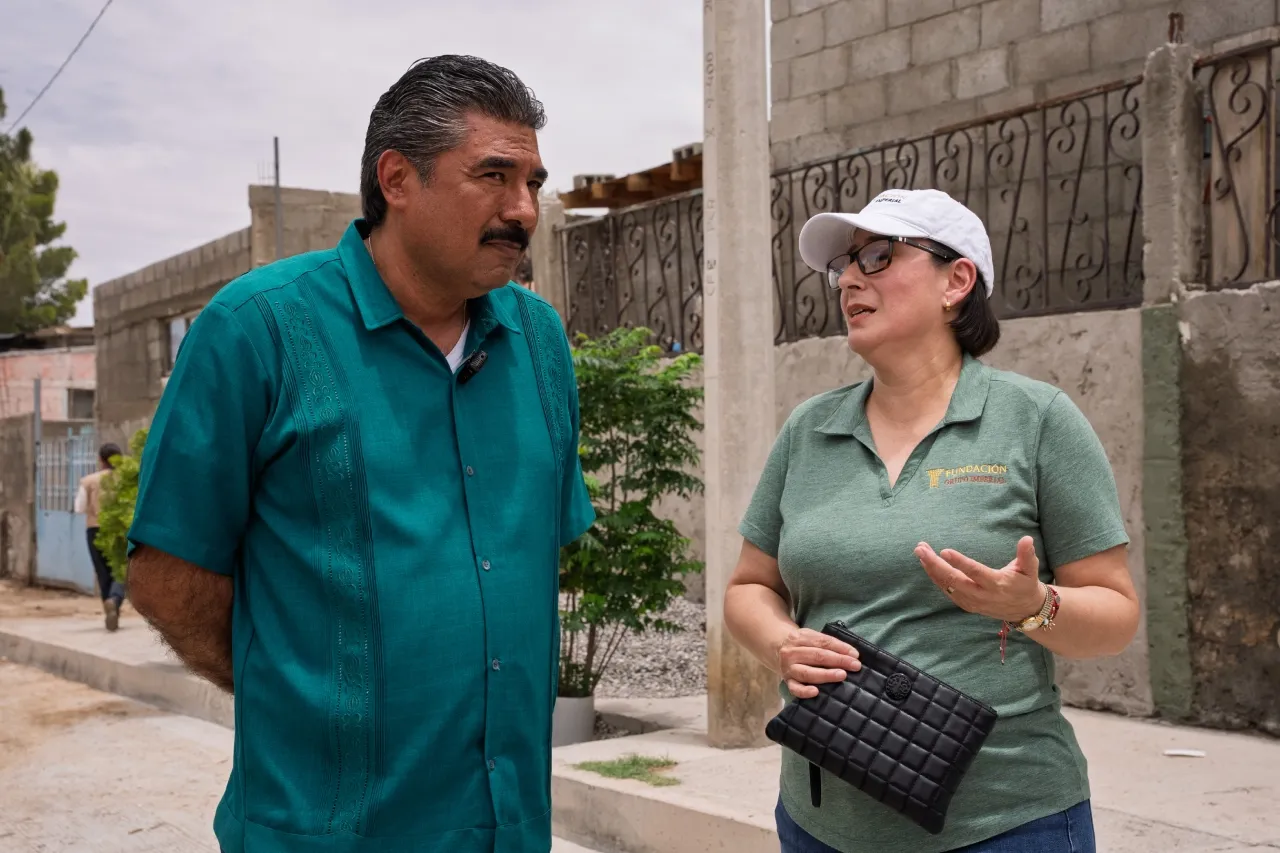 Apoyan con maquinaria y alimentos en colonias afectadas por las lluvias