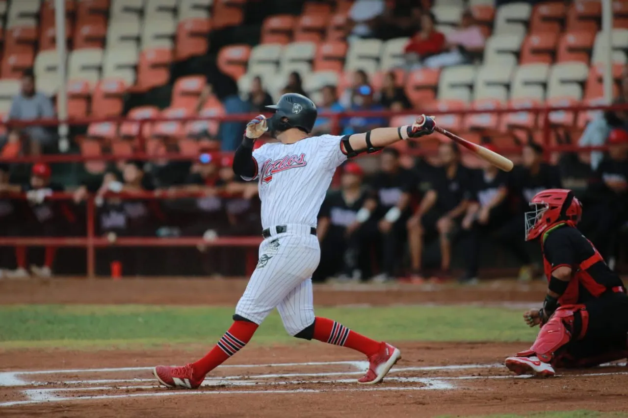 Indios batea oportuno y vence a Cuauhtémoc en primero de la serie