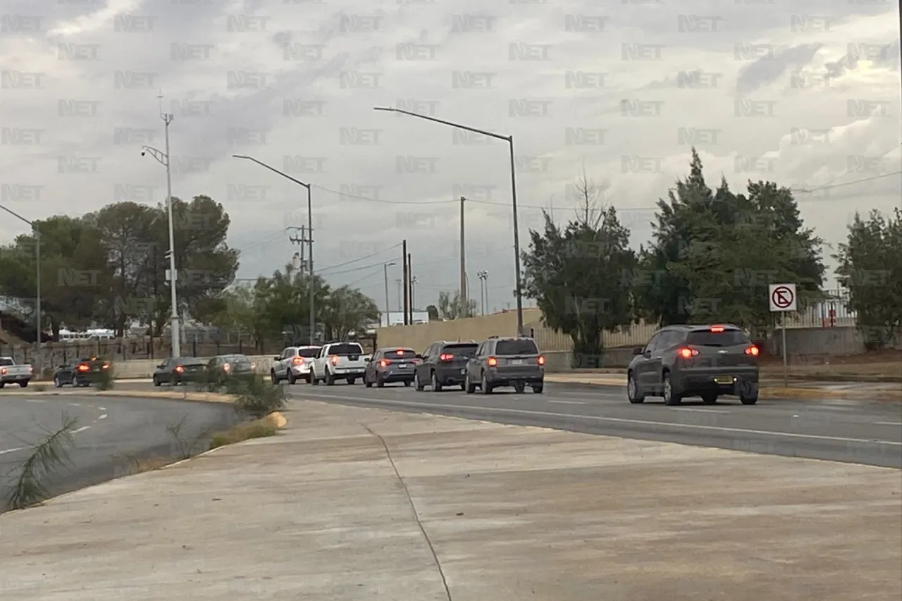 Así las filas para cruzar a El Paso este viernes