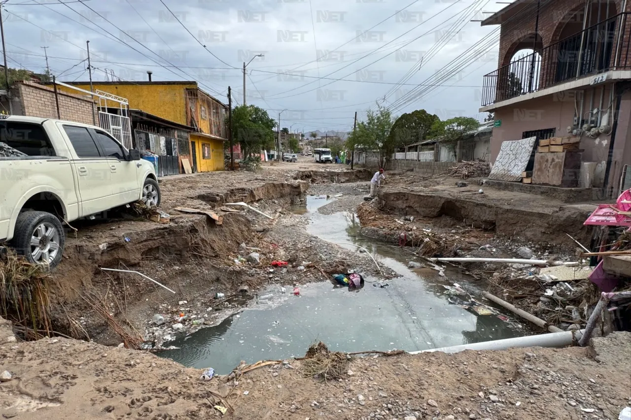 Lluvias abren socavón en la Francisco Sarabia