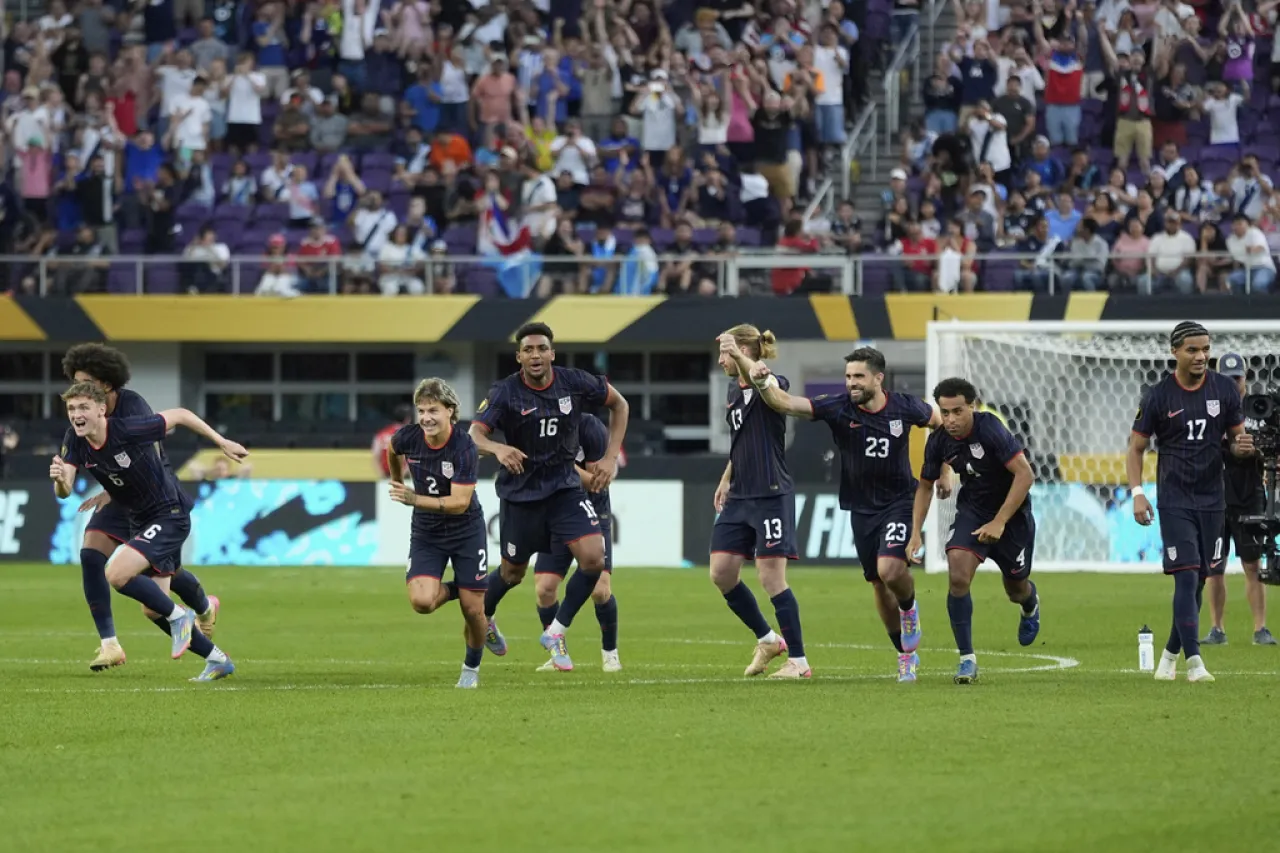 Se impone EU en penales a Costa Rica para avanzar en la Copa de Oro