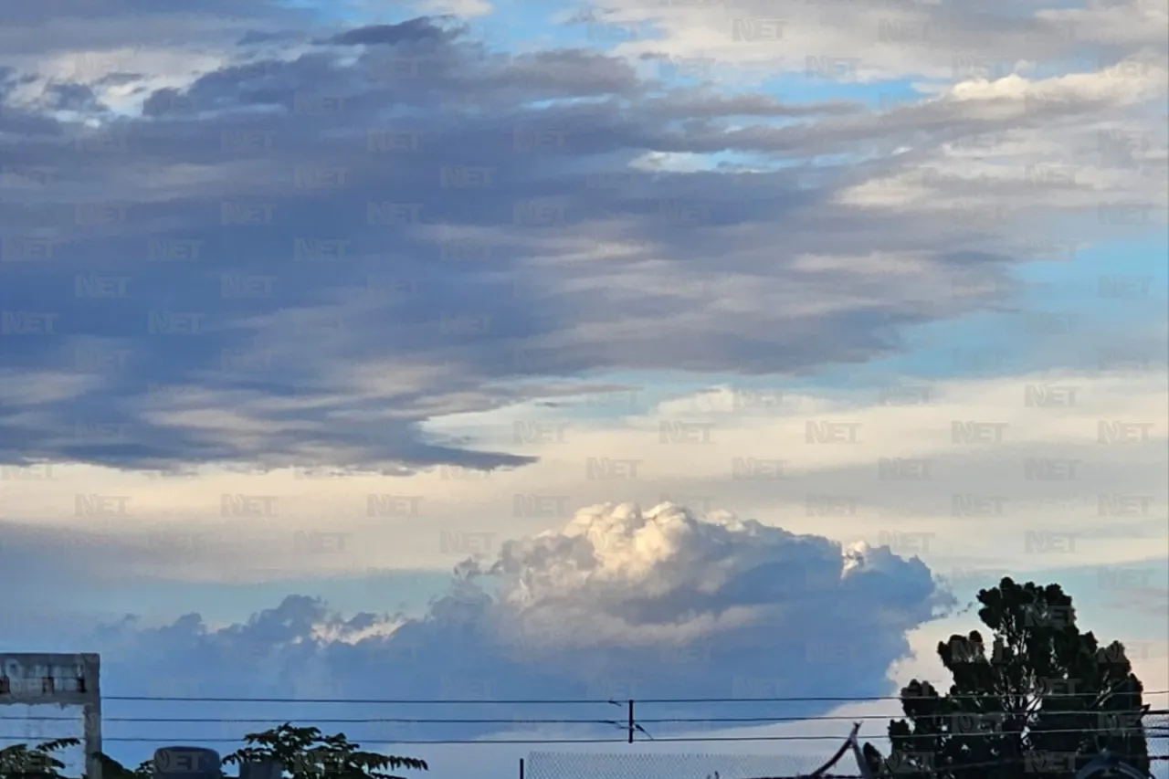 Nubosidad origina bello atardecer en Juárez
