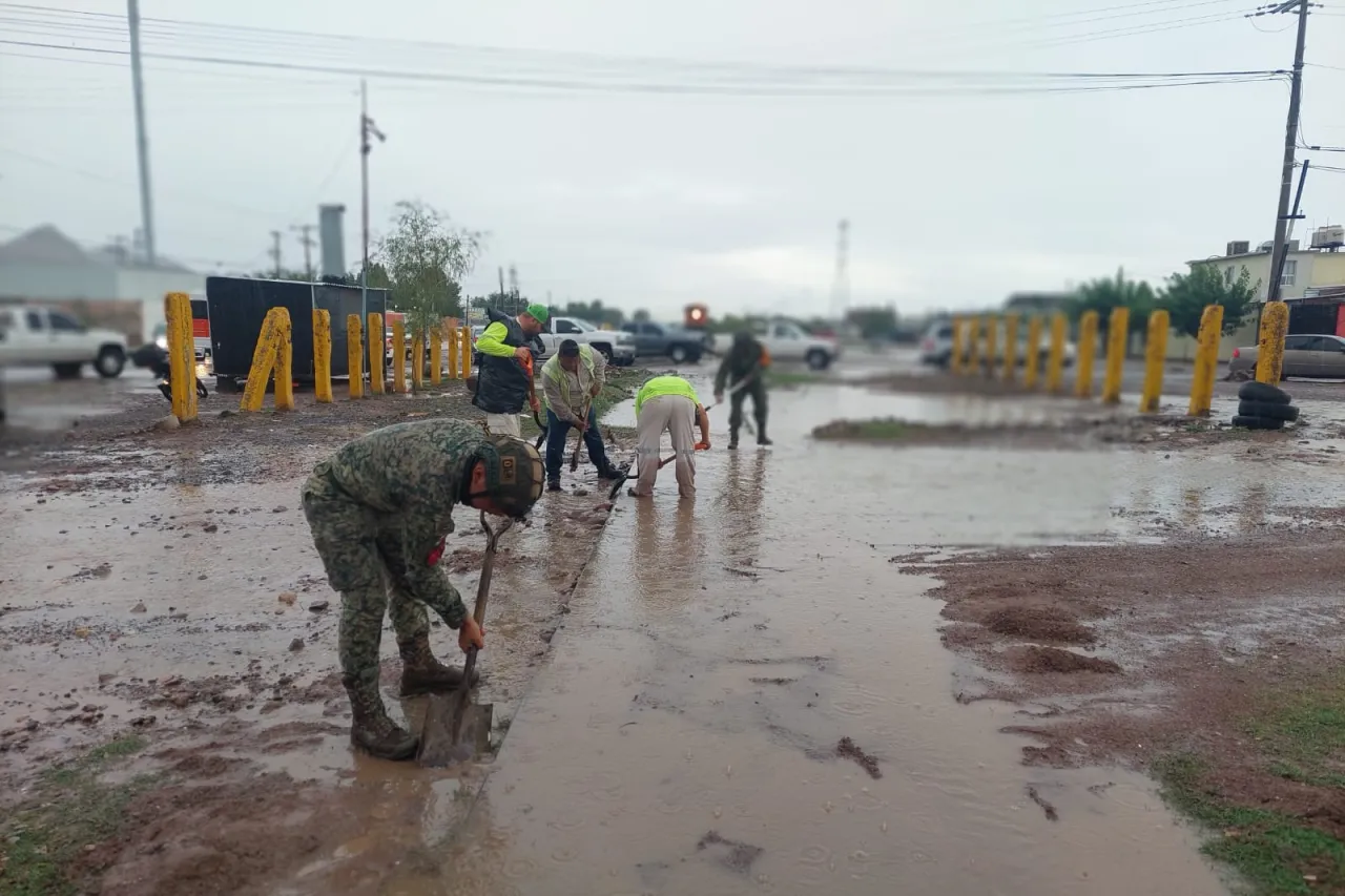Despliega Sedena Plan DN-III por intensas lluvias en la capital
