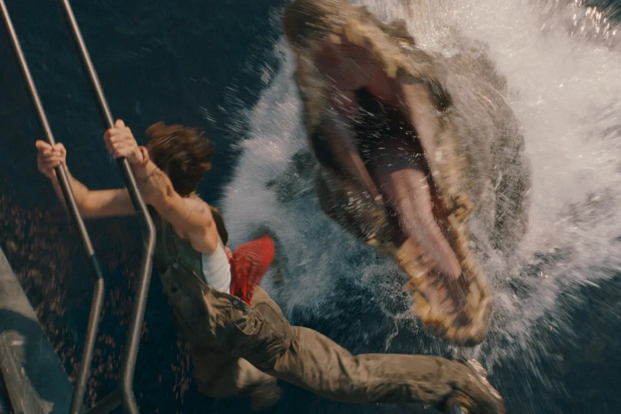 Reseña: 'Jurassic World Rebirth' revive franquicia con una entrega sobresaliente