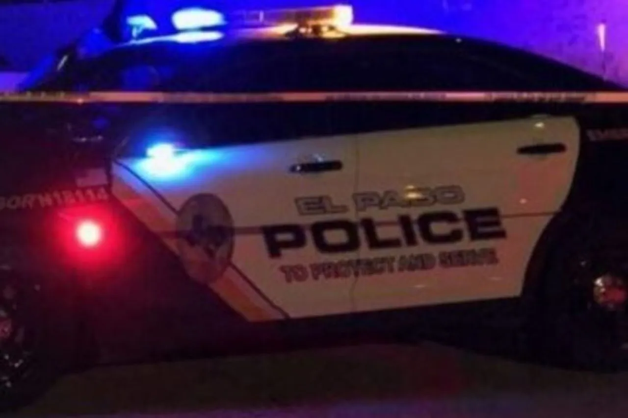 Muere en hospital motociclista que chocó en El Paso